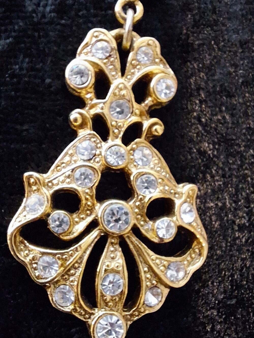 Vintage Gold Tone Rhinestone Lavaliere Pendant Necklace, Intricate Scrollwork